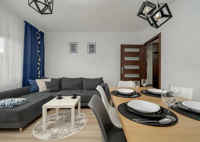 Klimasa White&Blue Apartment With Balcony In Wroclaw By Noclegi Renters