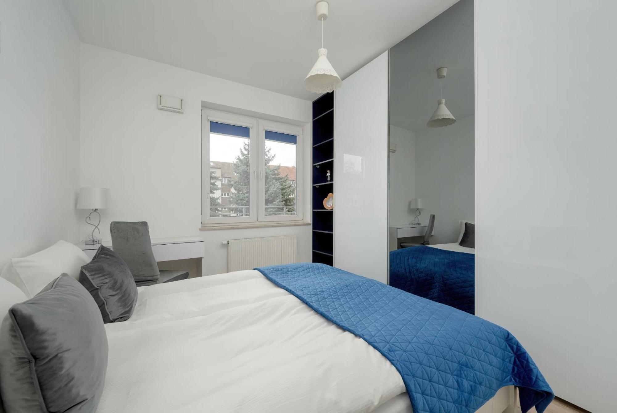 Klimasa White&blue With Balcony In By Renters